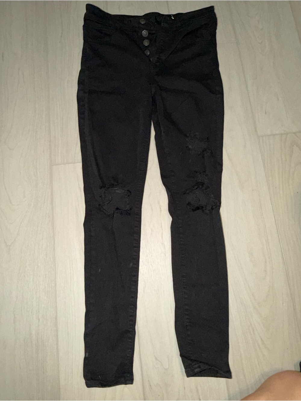 American Eagle Outfitters Black High-Rise Distressed Skinny Jeans